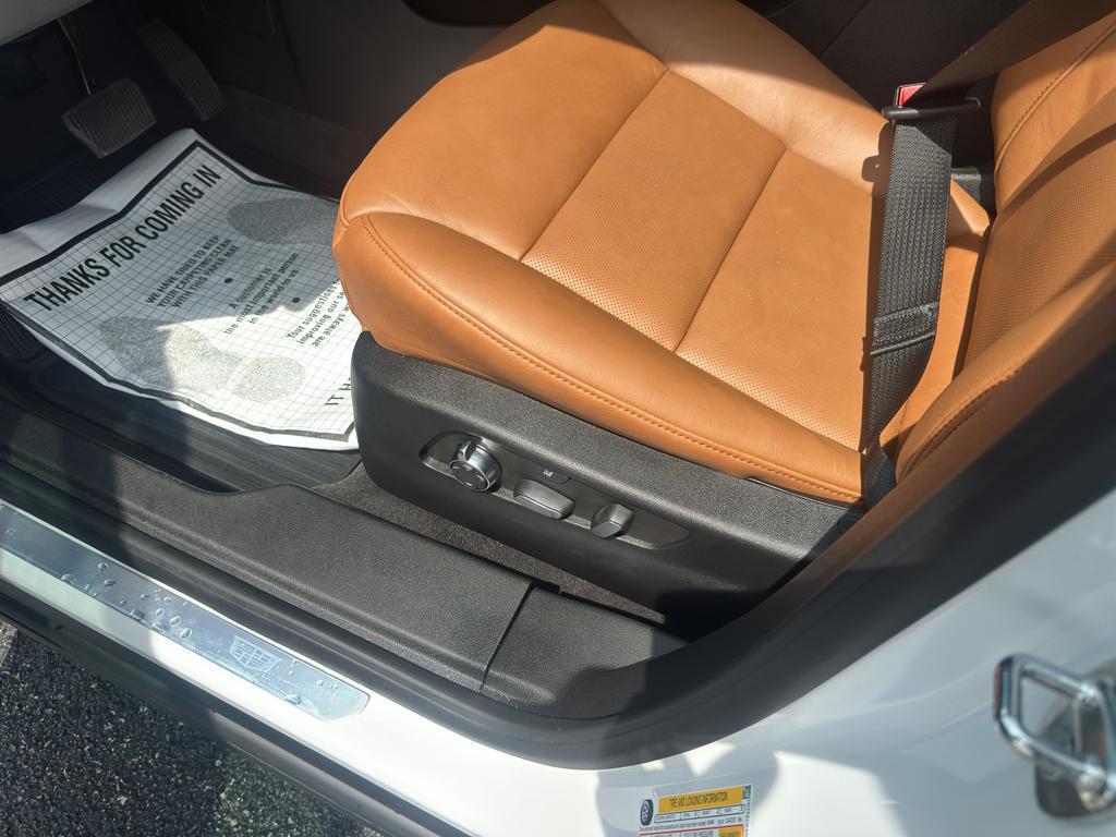 used 2024 Cadillac XT4 car, priced at $46,988