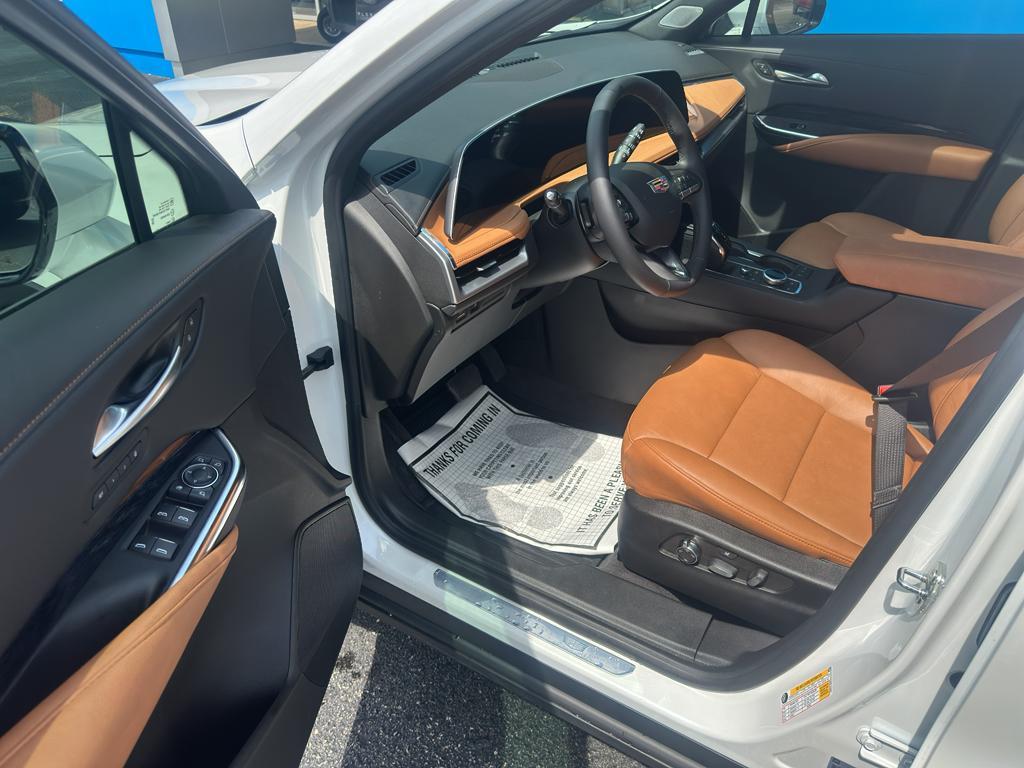 used 2024 Cadillac XT4 car, priced at $46,988