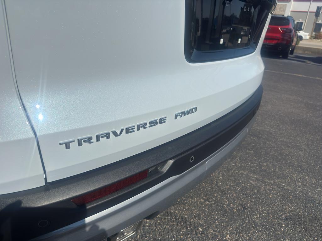 new 2026 Chevrolet Traverse car, priced at $47,915