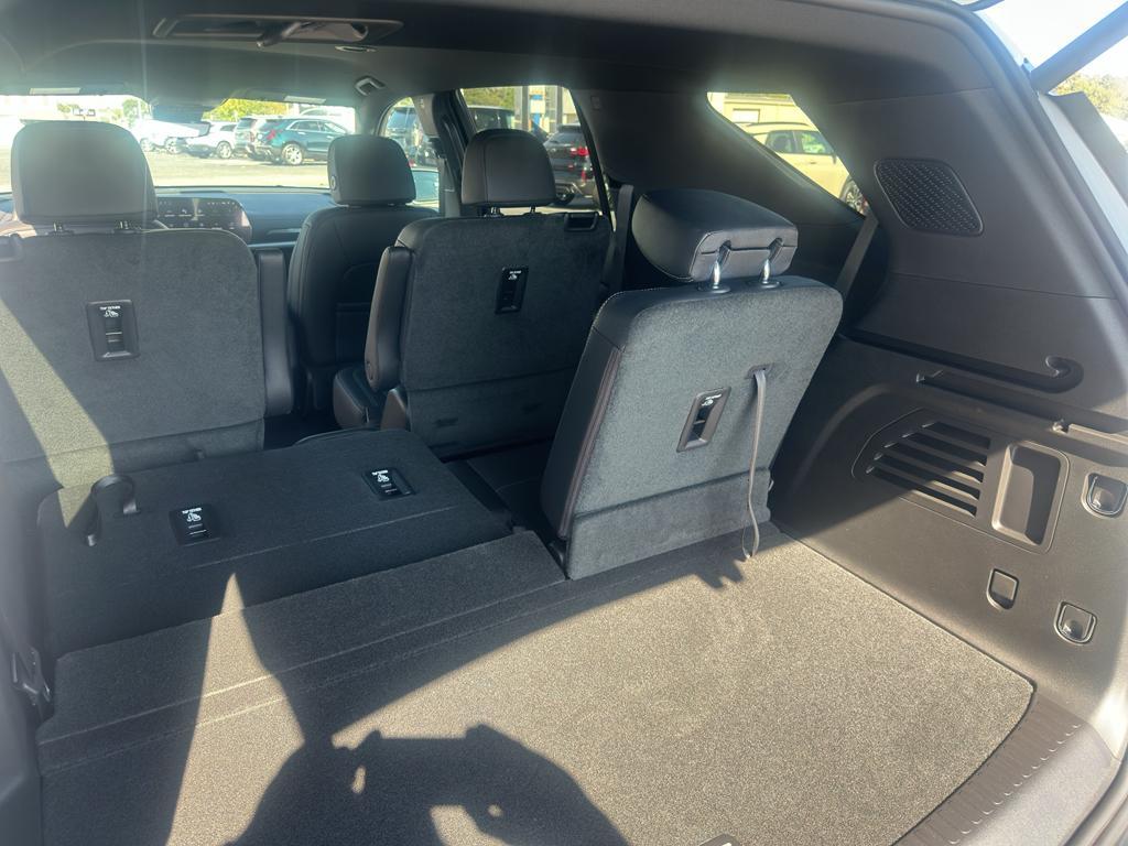 new 2026 Chevrolet Traverse car, priced at $47,915