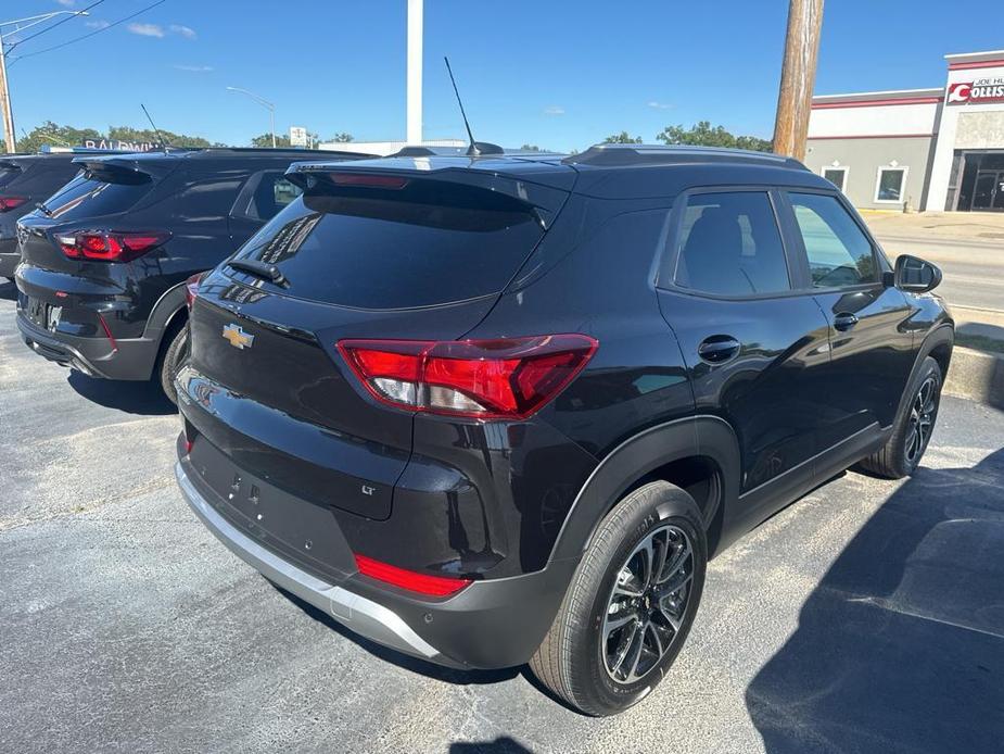 new 2025 Chevrolet TrailBlazer car, priced at $27,975