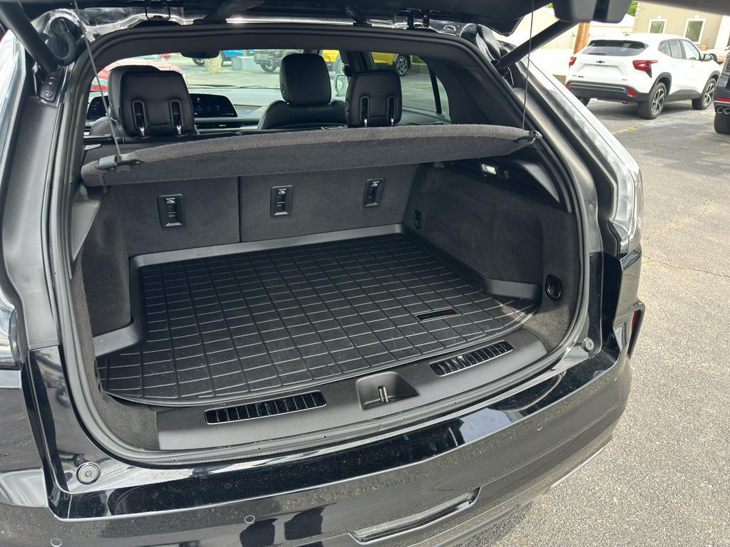 used 2024 Cadillac XT4 car, priced at $41,988