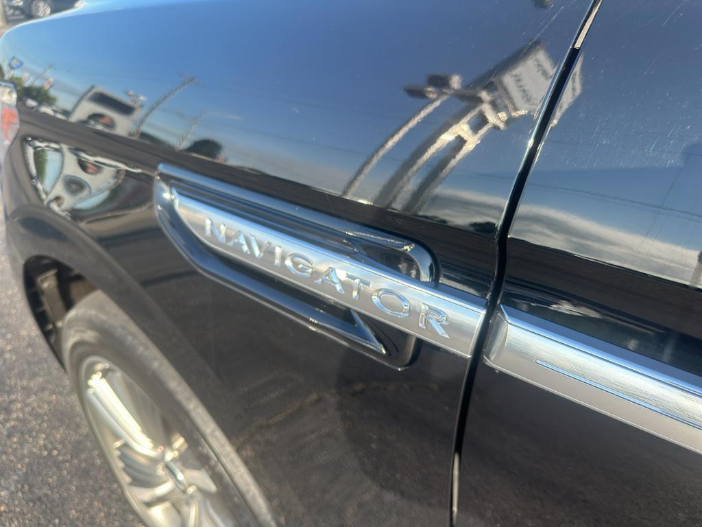 used 2018 Lincoln Navigator car, priced at $27,875
