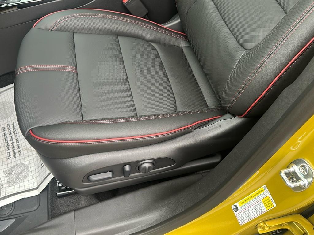 new 2025 Chevrolet TrailBlazer car, priced at $31,325