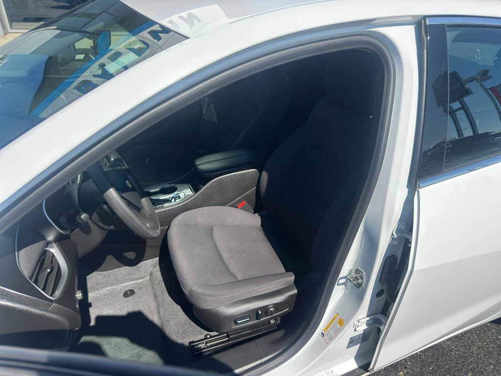 used 2024 Chevrolet Malibu car, priced at $22,988
