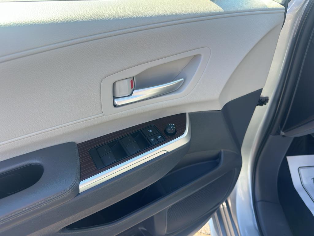 used 2021 Toyota Sienna car, priced at $38,988