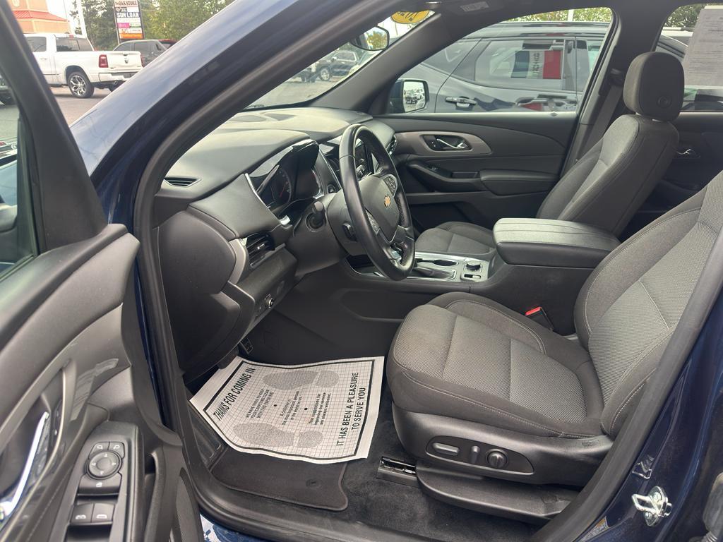 used 2023 Chevrolet Traverse car, priced at $28,975