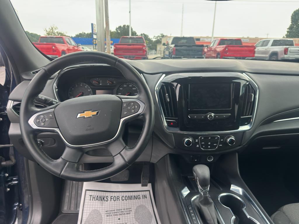 used 2023 Chevrolet Traverse car, priced at $28,975