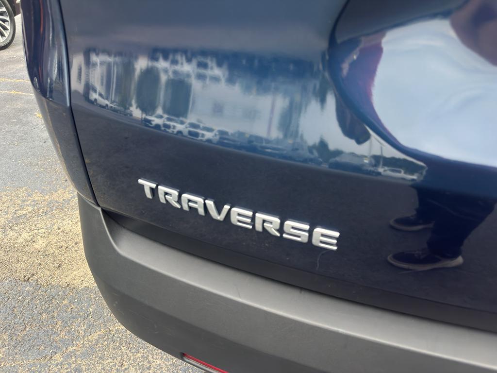 used 2023 Chevrolet Traverse car, priced at $28,975