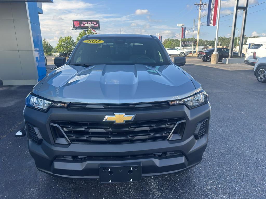 new 2025 Chevrolet Colorado car, priced at $34,140