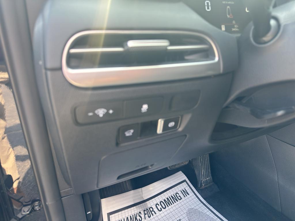 used 2025 Hyundai Palisade car, priced at $36,878