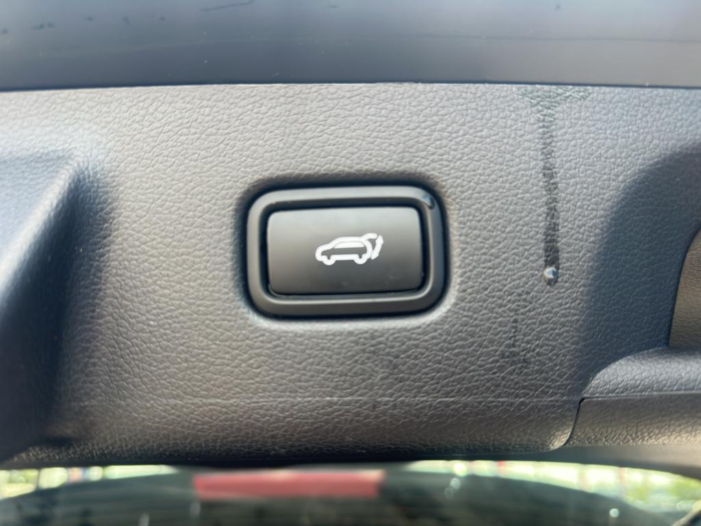 used 2025 Hyundai Palisade car, priced at $36,878