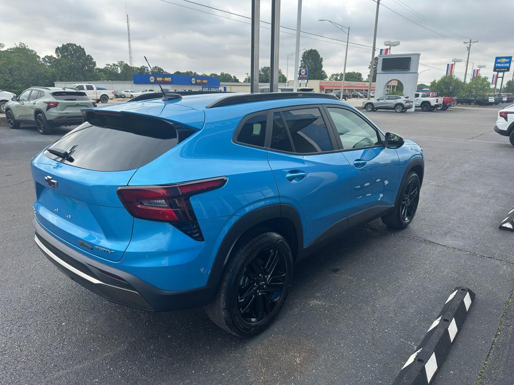 new 2025 Chevrolet Trax car, priced at $27,235