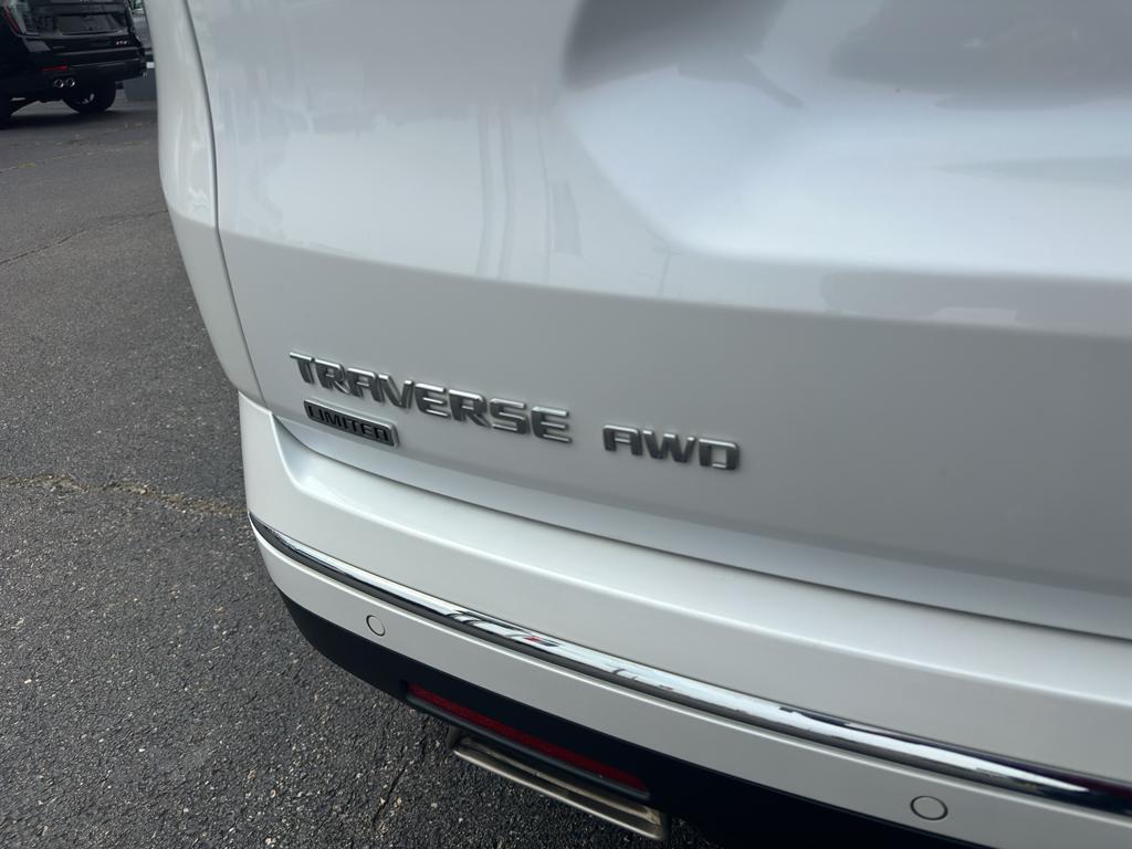 used 2024 Chevrolet Traverse Limited car, priced at $53,875
