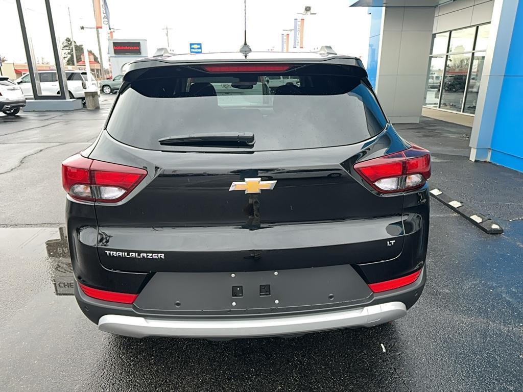 new 2025 Chevrolet TrailBlazer car, priced at $28,970