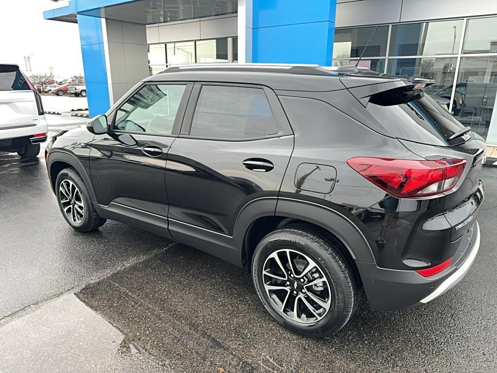 new 2025 Chevrolet TrailBlazer car, priced at $28,970