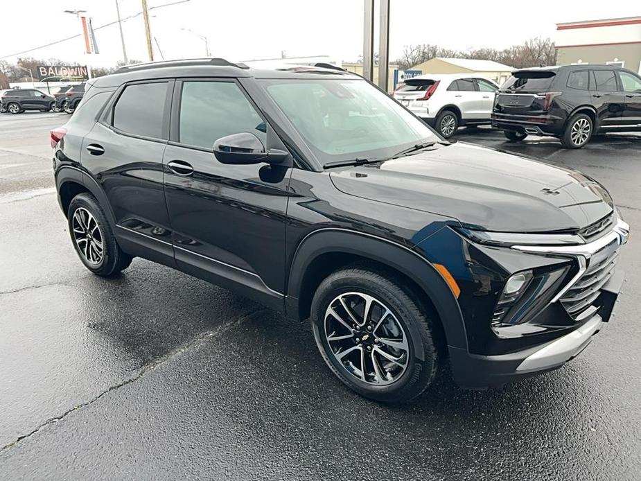 new 2025 Chevrolet TrailBlazer car, priced at $28,970