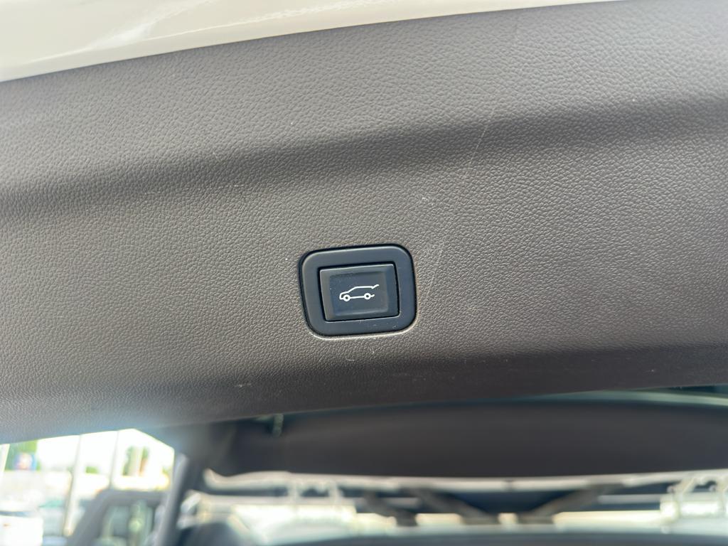 used 2022 Chevrolet Tahoe car, priced at $56,988