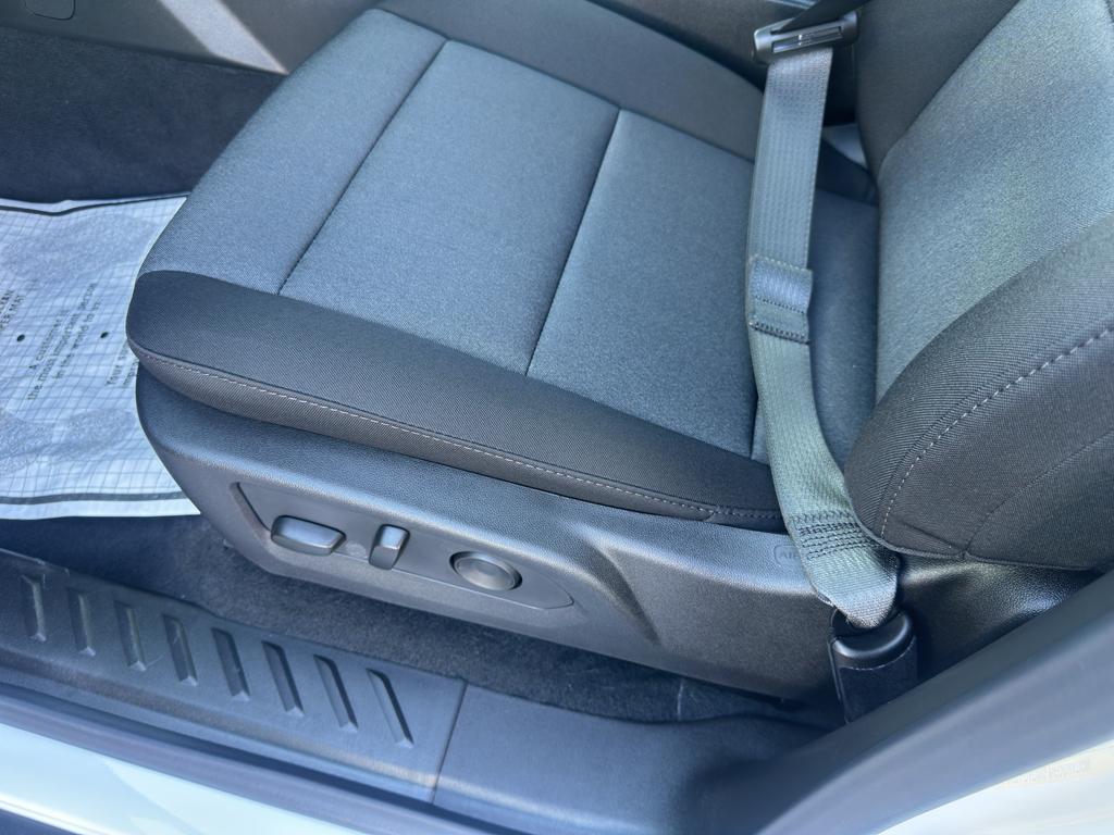 new 2025 Chevrolet Colorado car, priced at $34,140