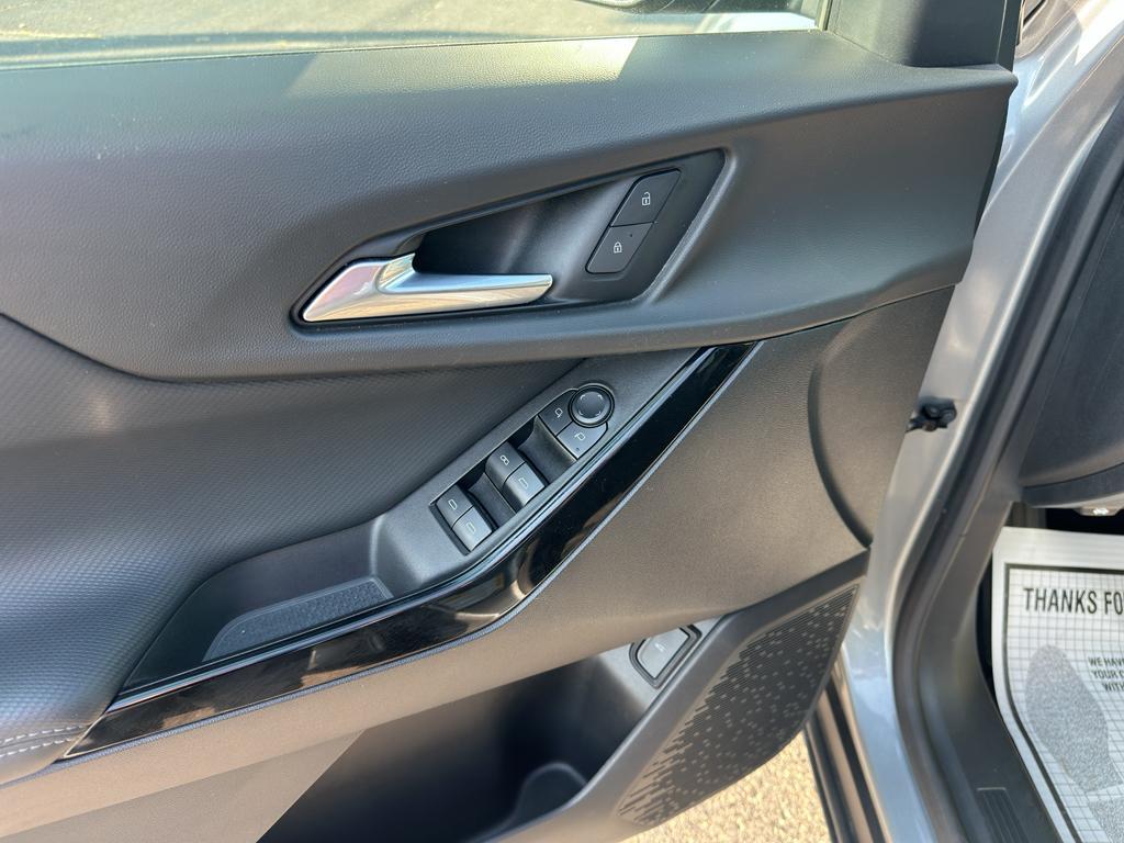 used 2025 Chevrolet Equinox car, priced at $30,988