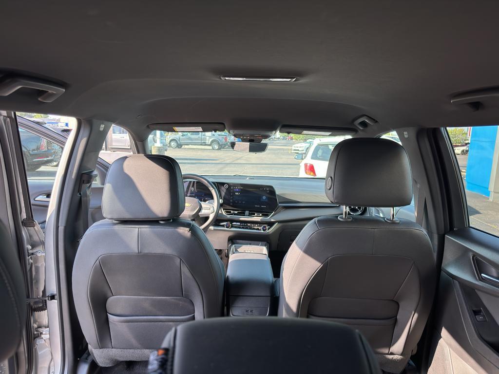 used 2025 Chevrolet Equinox car, priced at $30,988