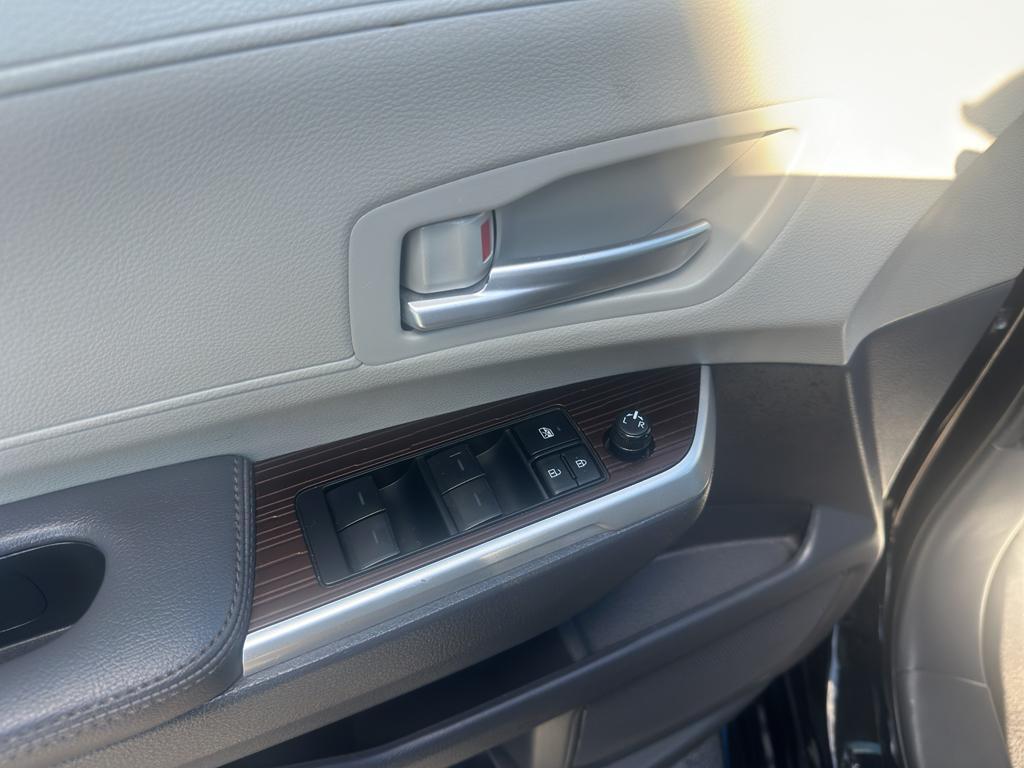 used 2024 Toyota Sienna car, priced at $43,988