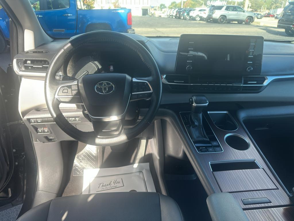 used 2024 Toyota Sienna car, priced at $43,988