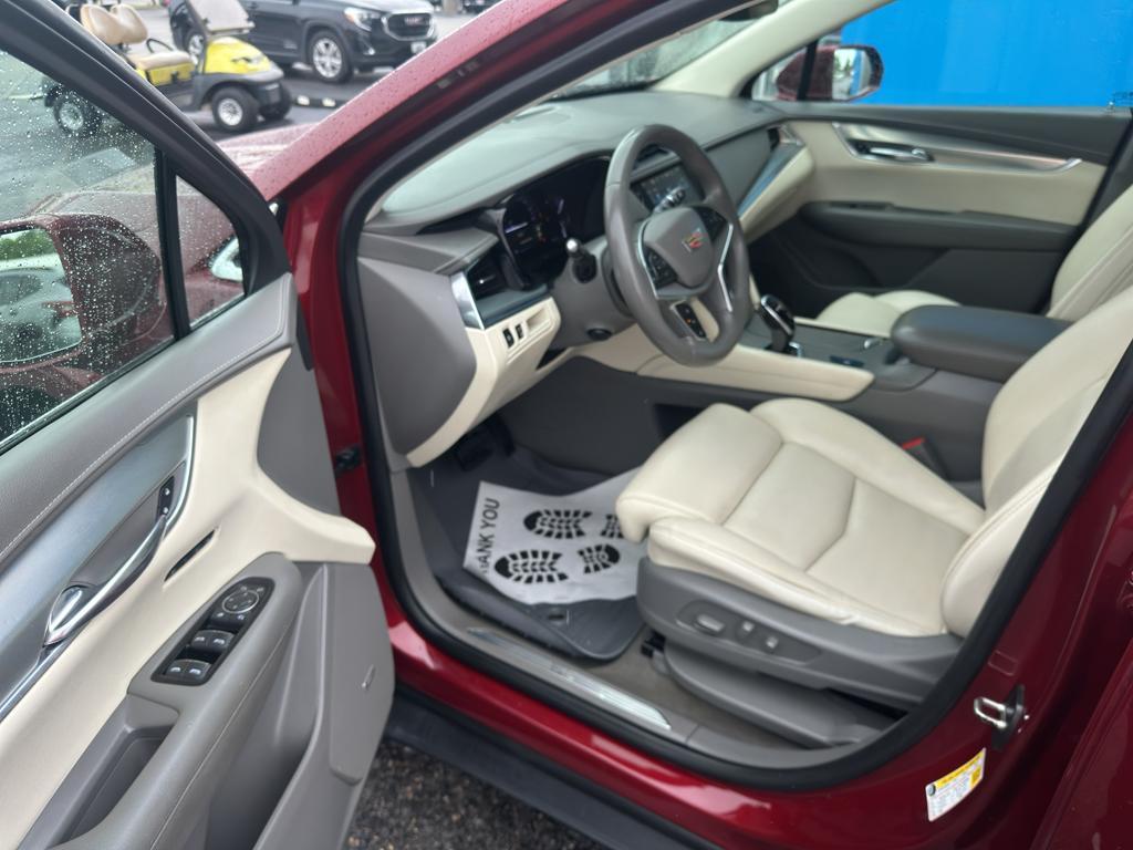 used 2017 Cadillac XT5 car, priced at $14,988