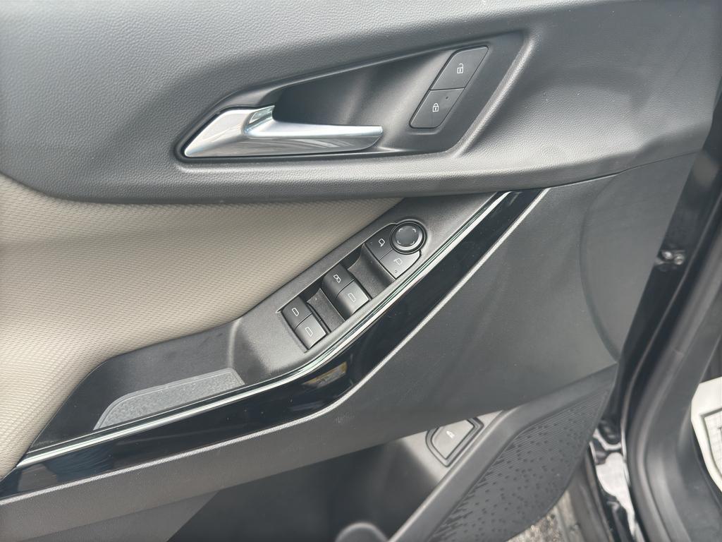 used 2025 Chevrolet Equinox car, priced at $32,988