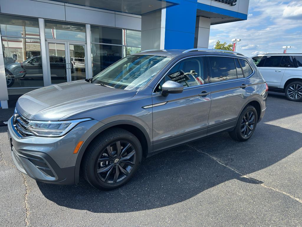 used 2024 Volkswagen Tiguan car, priced at $28,975