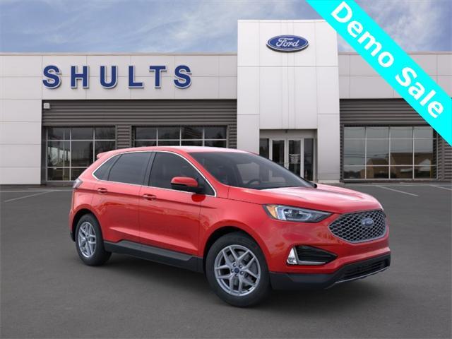 new 2024 Ford Edge car, priced at $33,495