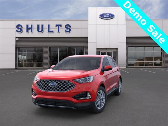 new 2024 Ford Edge car, priced at $33,495