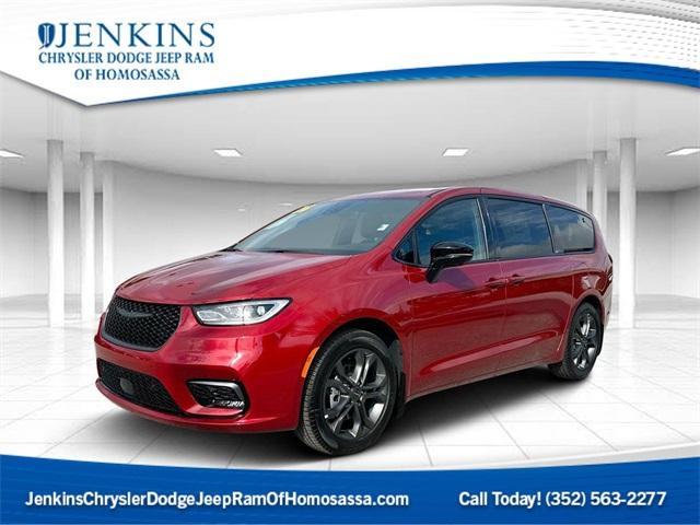 new 2026 Chrysler Pacifica car, priced at $46,880