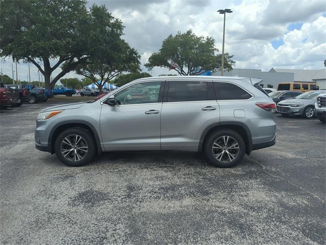 used 2016 Toyota Highlander car, priced at $17,874