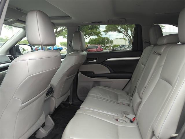 used 2016 Toyota Highlander car, priced at $17,874