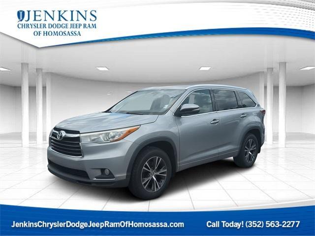 used 2016 Toyota Highlander car, priced at $17,874