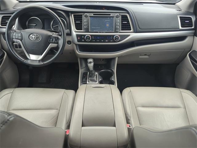 used 2016 Toyota Highlander car, priced at $17,874