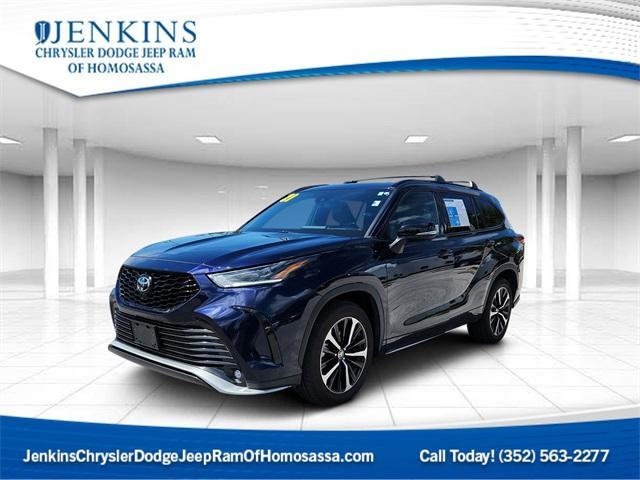 used 2021 Toyota Highlander car, priced at $32,979