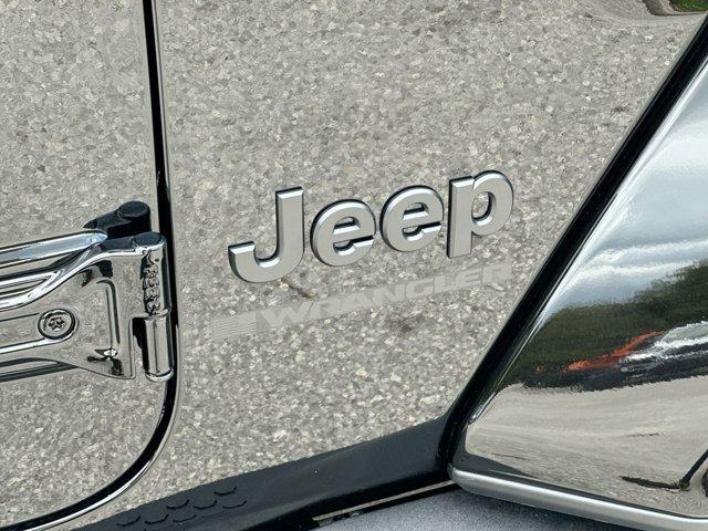 new 2025 Jeep Wrangler car, priced at $53,902