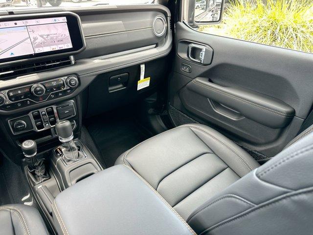 new 2025 Jeep Wrangler car, priced at $53,902