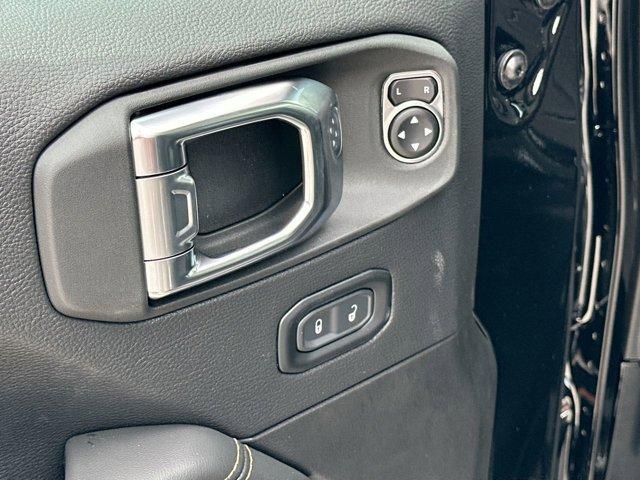 new 2025 Jeep Wrangler car, priced at $53,902