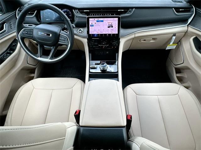 new 2025 Jeep Grand Cherokee L car, priced at $51,522