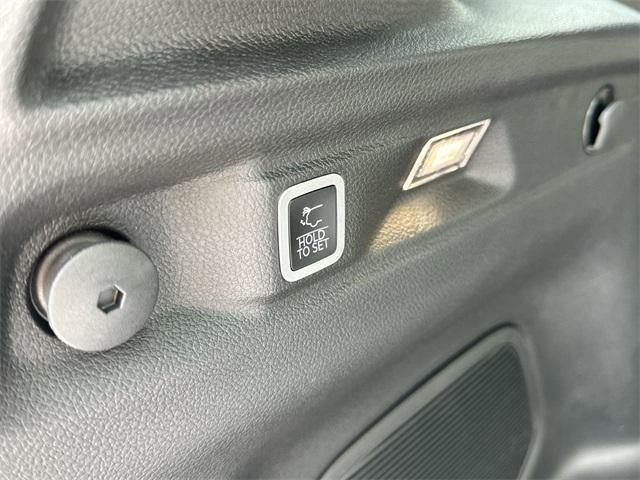 new 2025 Jeep Grand Cherokee L car, priced at $51,522