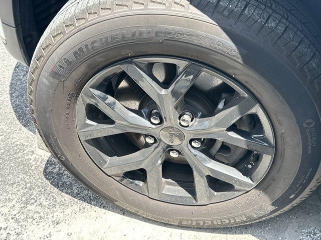 used 2024 Jeep Grand Cherokee L car, priced at $35,368