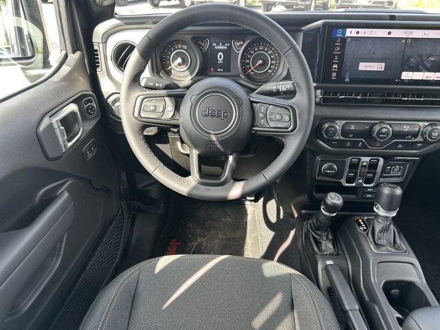 new 2025 Jeep Gladiator car, priced at $45,485