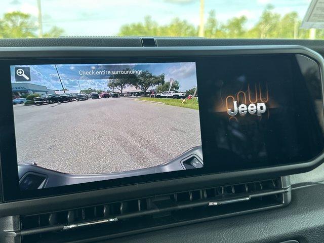 new 2025 Jeep Gladiator car, priced at $45,485