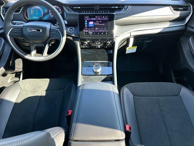 new 2025 Jeep Grand Cherokee car, priced at $44,721