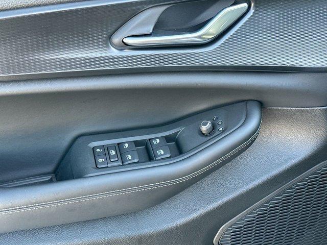 new 2025 Jeep Grand Cherokee car, priced at $44,721