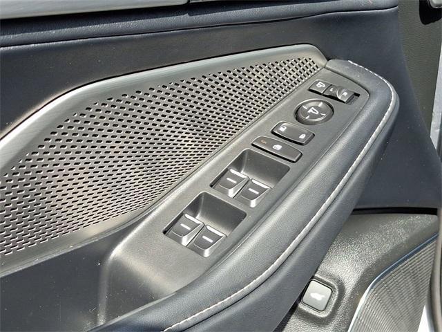 used 2023 Acura MDX car, priced at $40,674