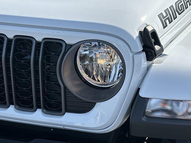 new 2025 Jeep Gladiator car, priced at $47,121